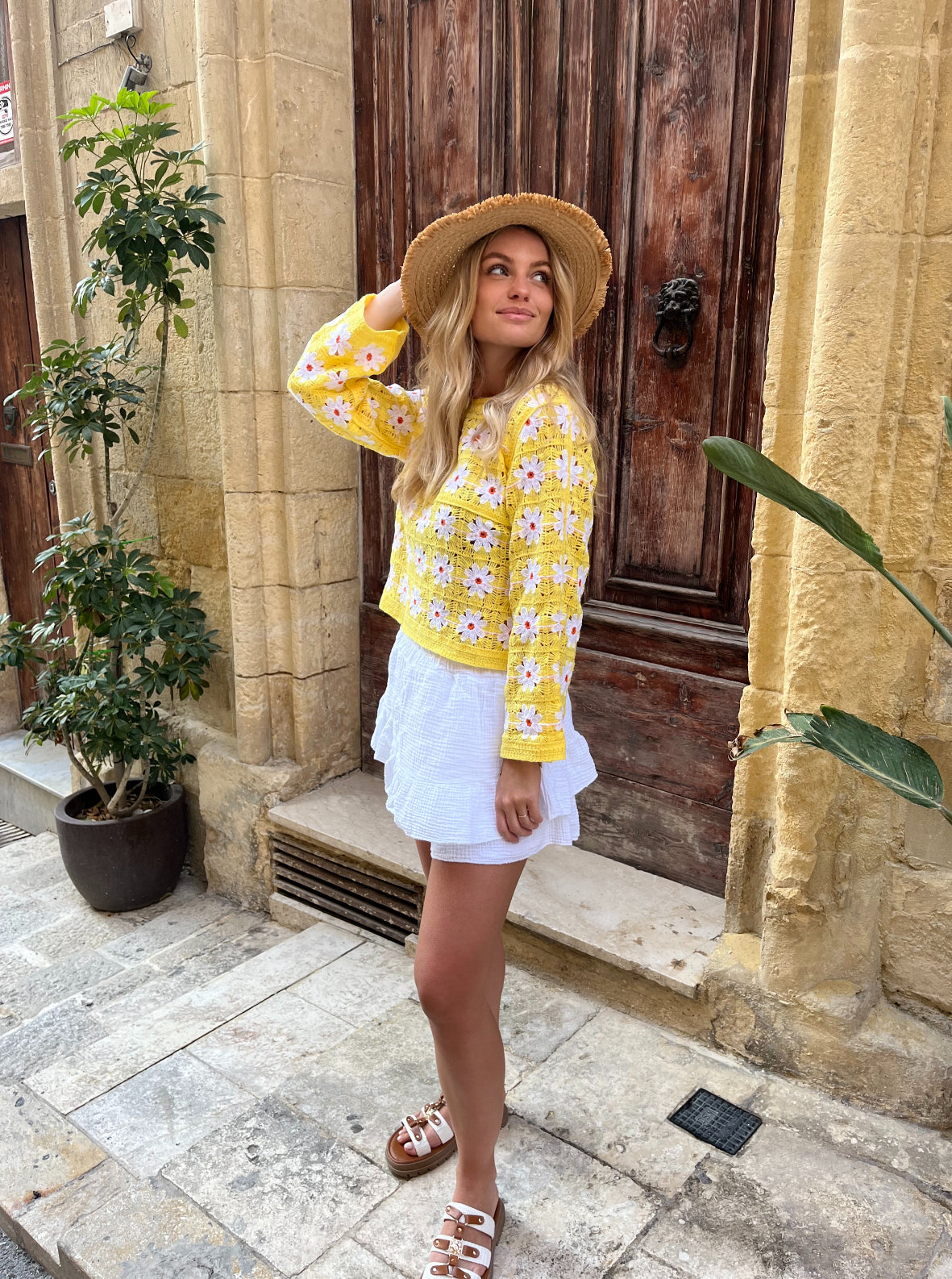TOP DAISY