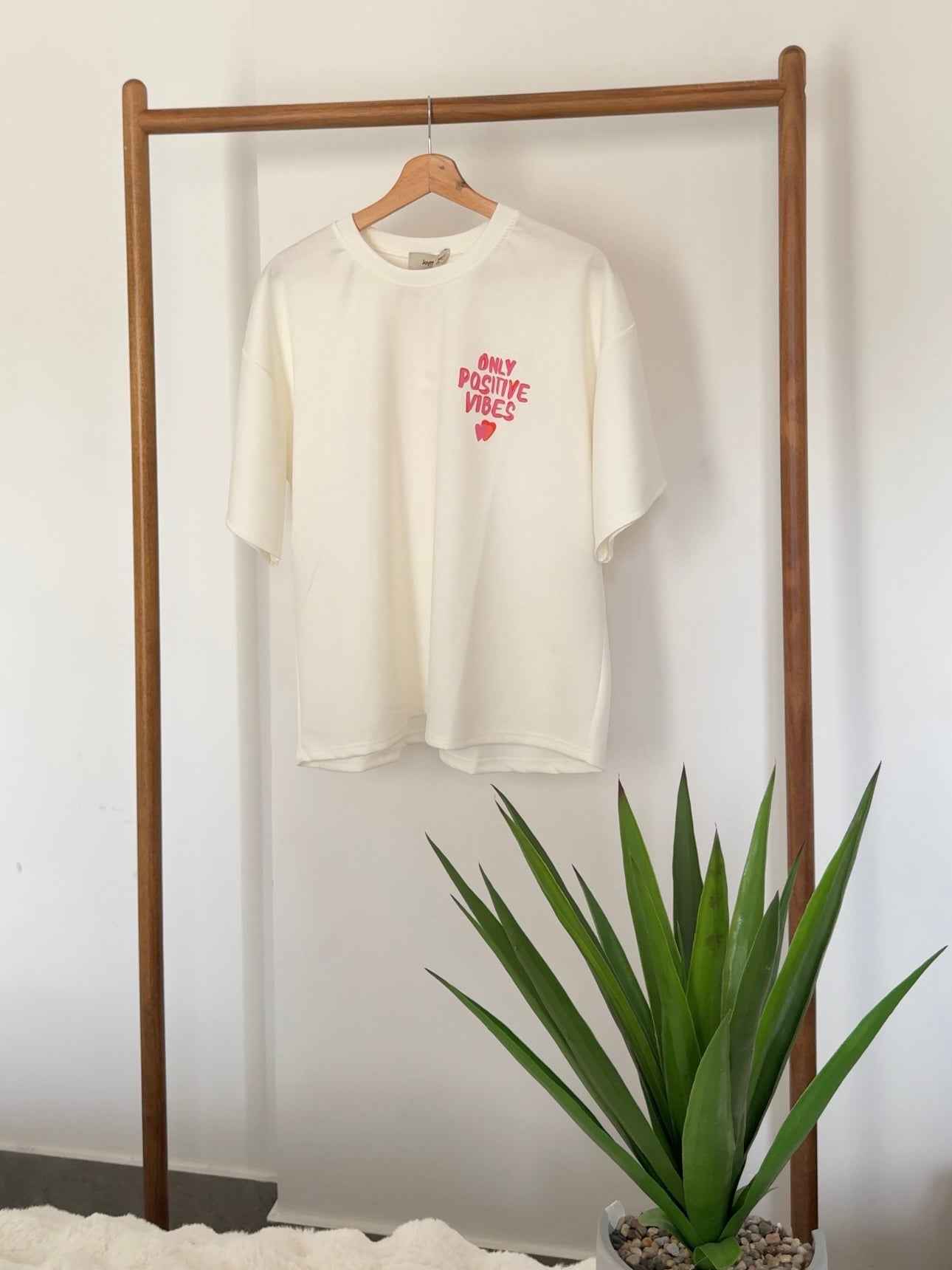 T-SHIRT ONLY POSITIVE VIBES