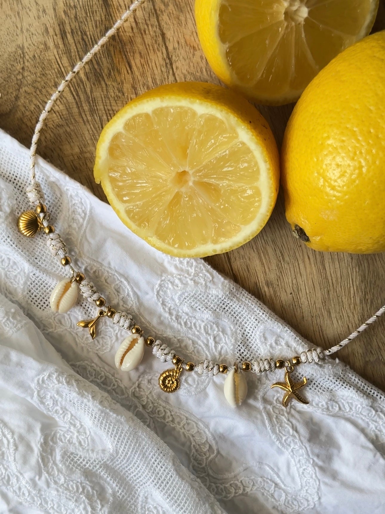 COLLIER MILOS