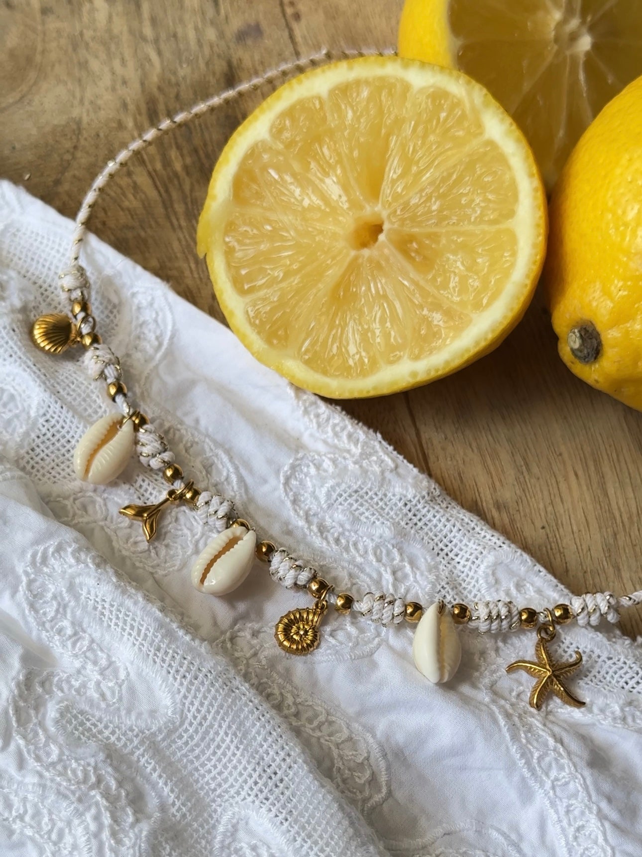 COLLIER MILOS