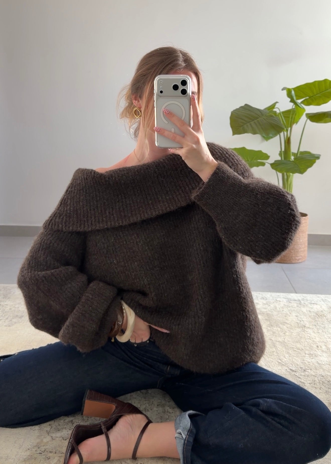 CÉLIA SWEATER WITH BARDOT COLLAR - BROWN