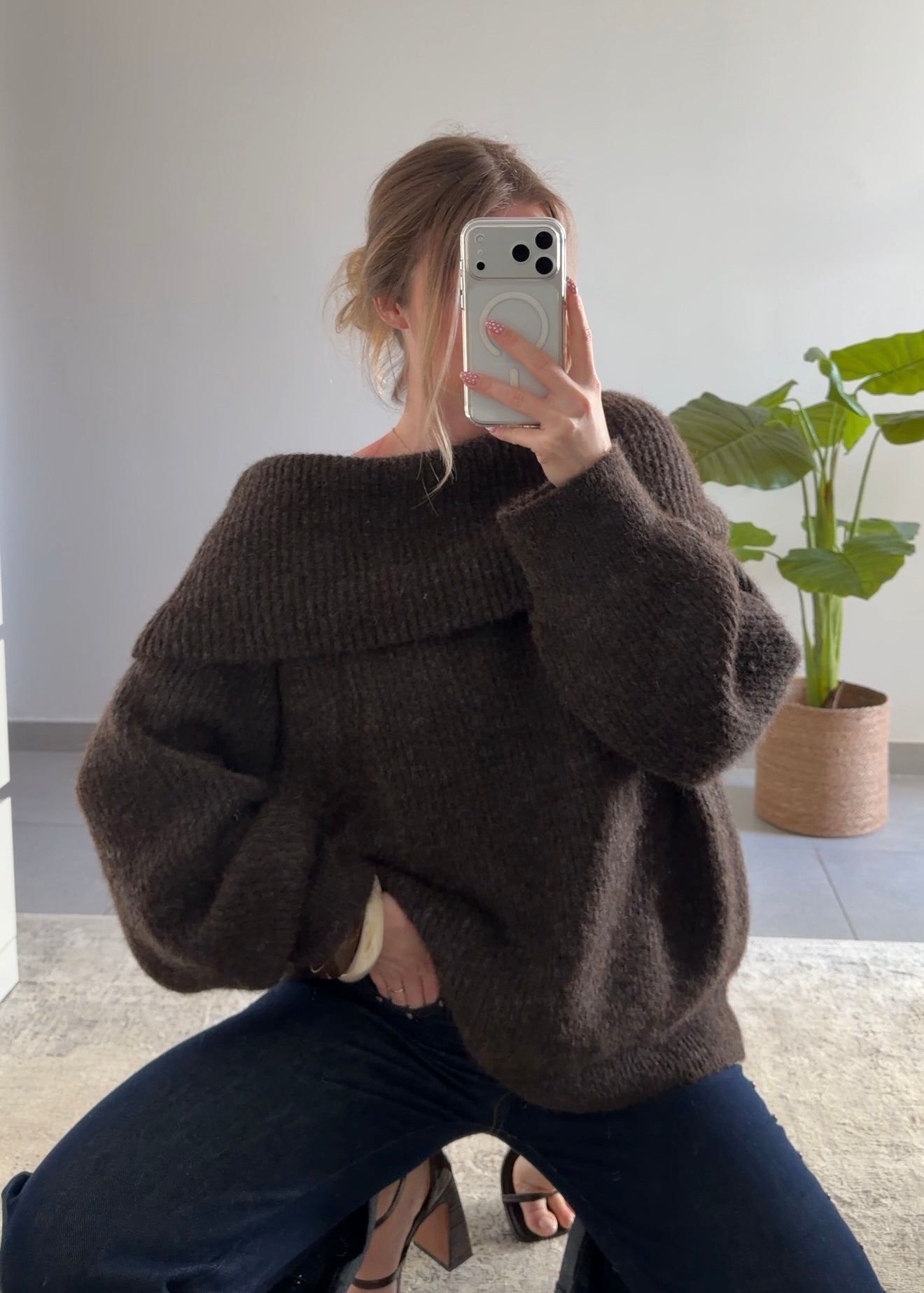CÉLIA SWEATER WITH BARDOT COLLAR - BROWN