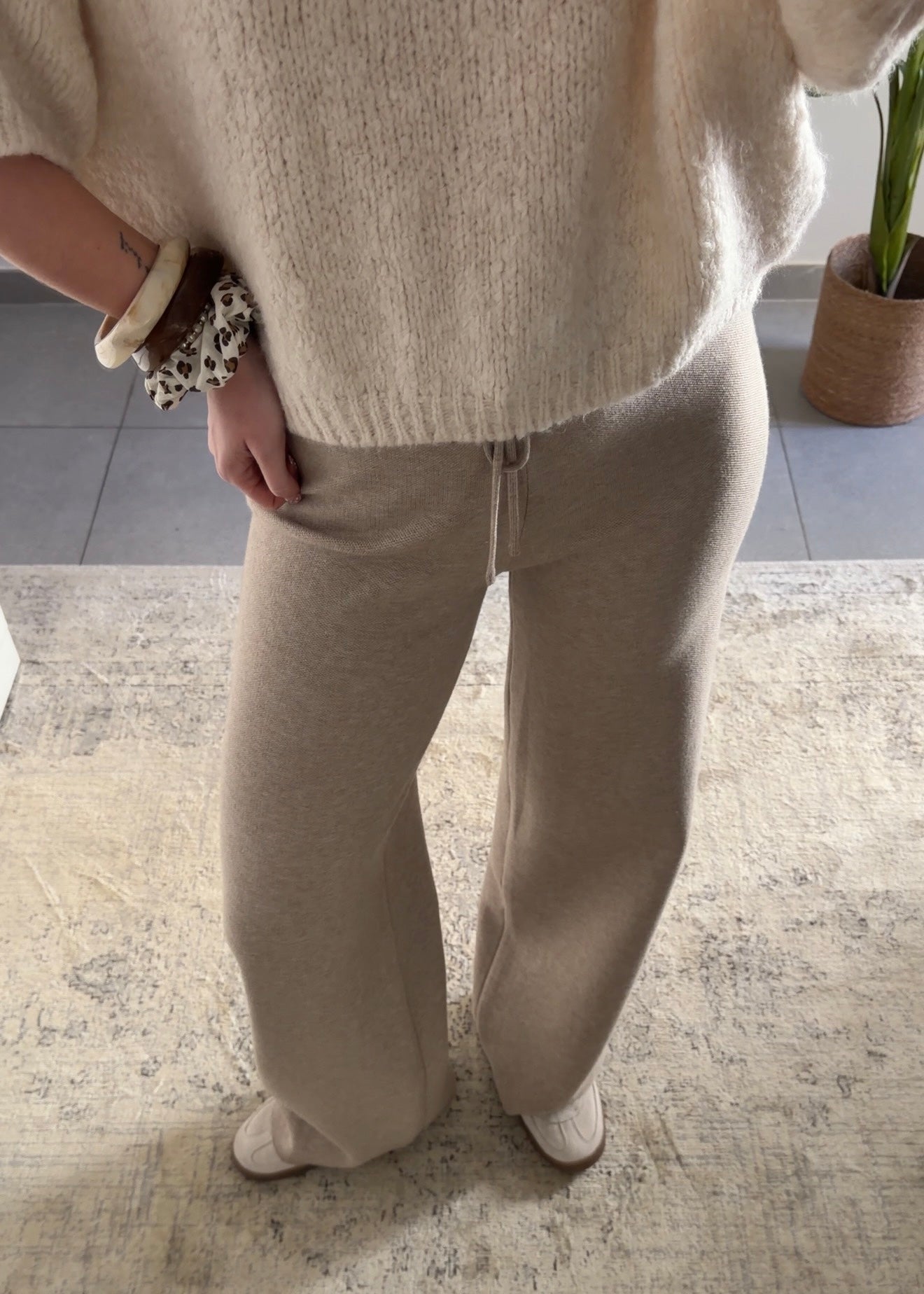 LEANDRE TROUSERS - BEIGE