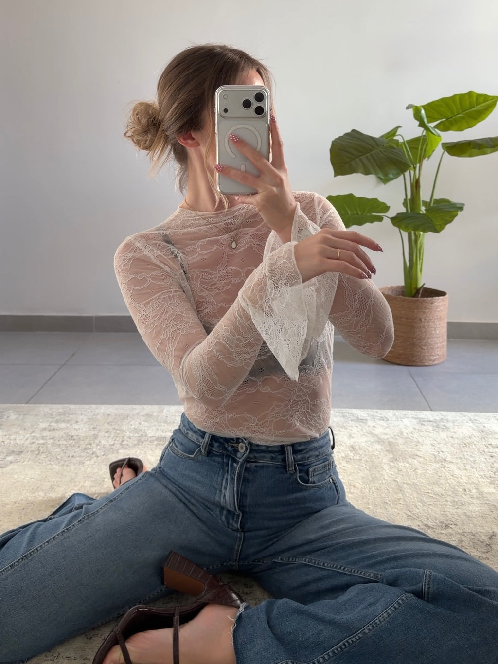 TOP À DENTELLE BELLE