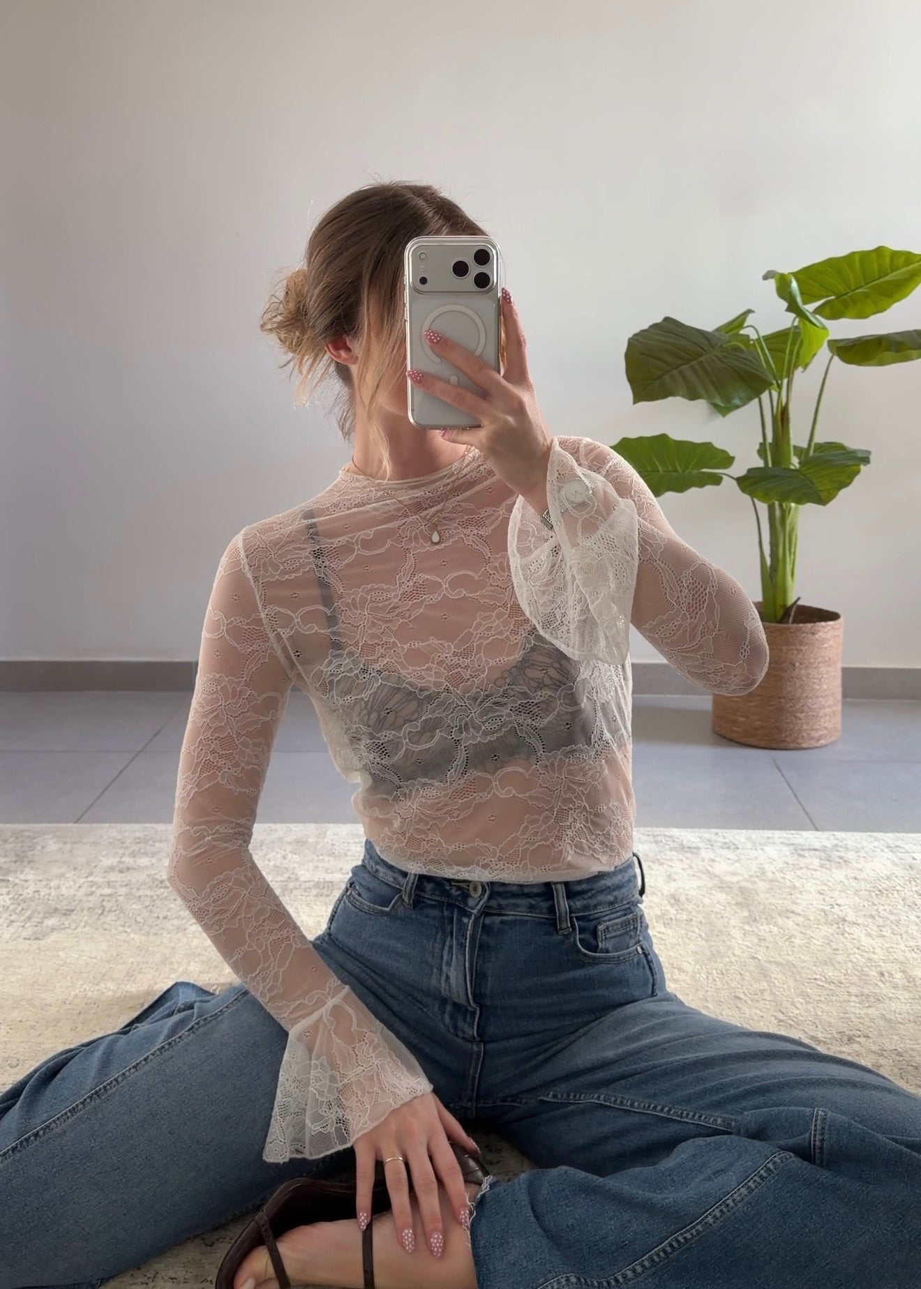 TOP À DENTELLE BELLE