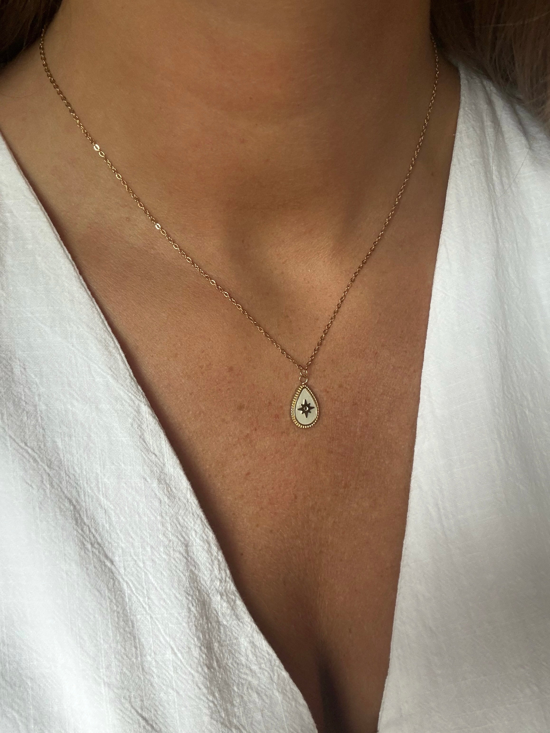COLLIER KIARA