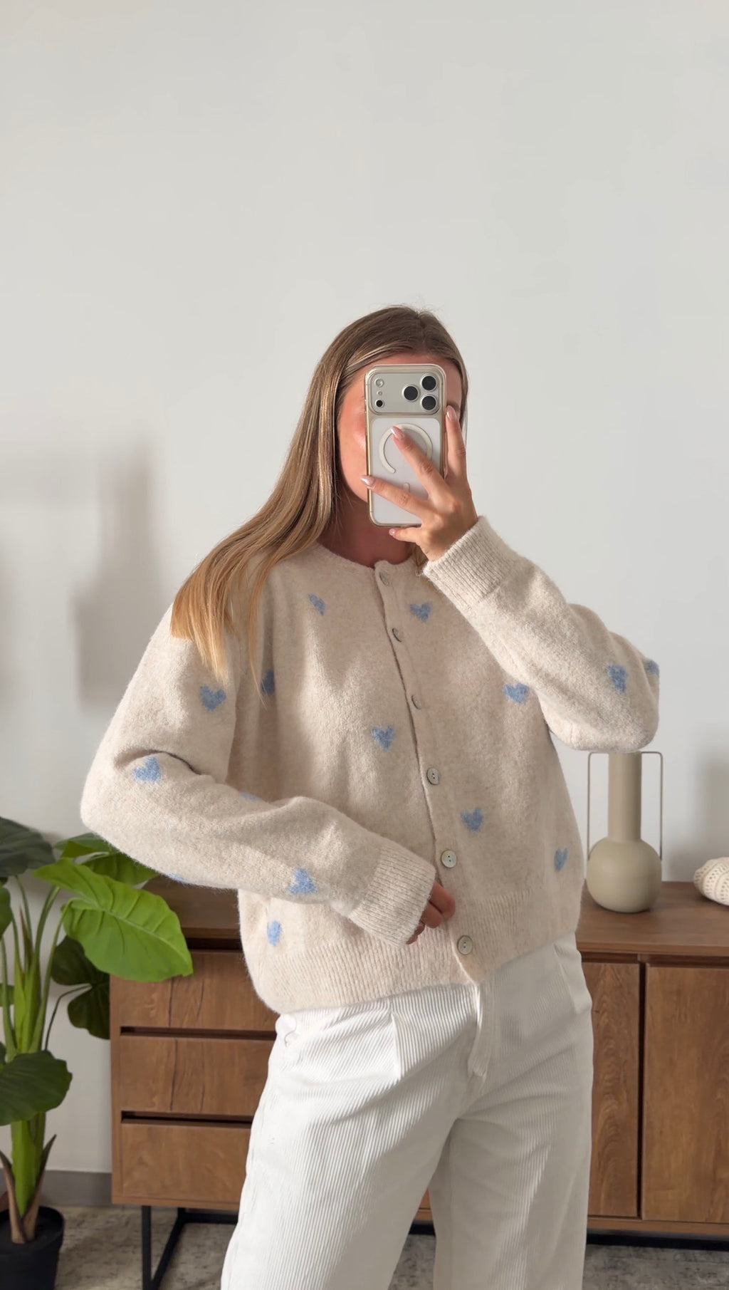 LOVE CARDIGAN – BEIGE