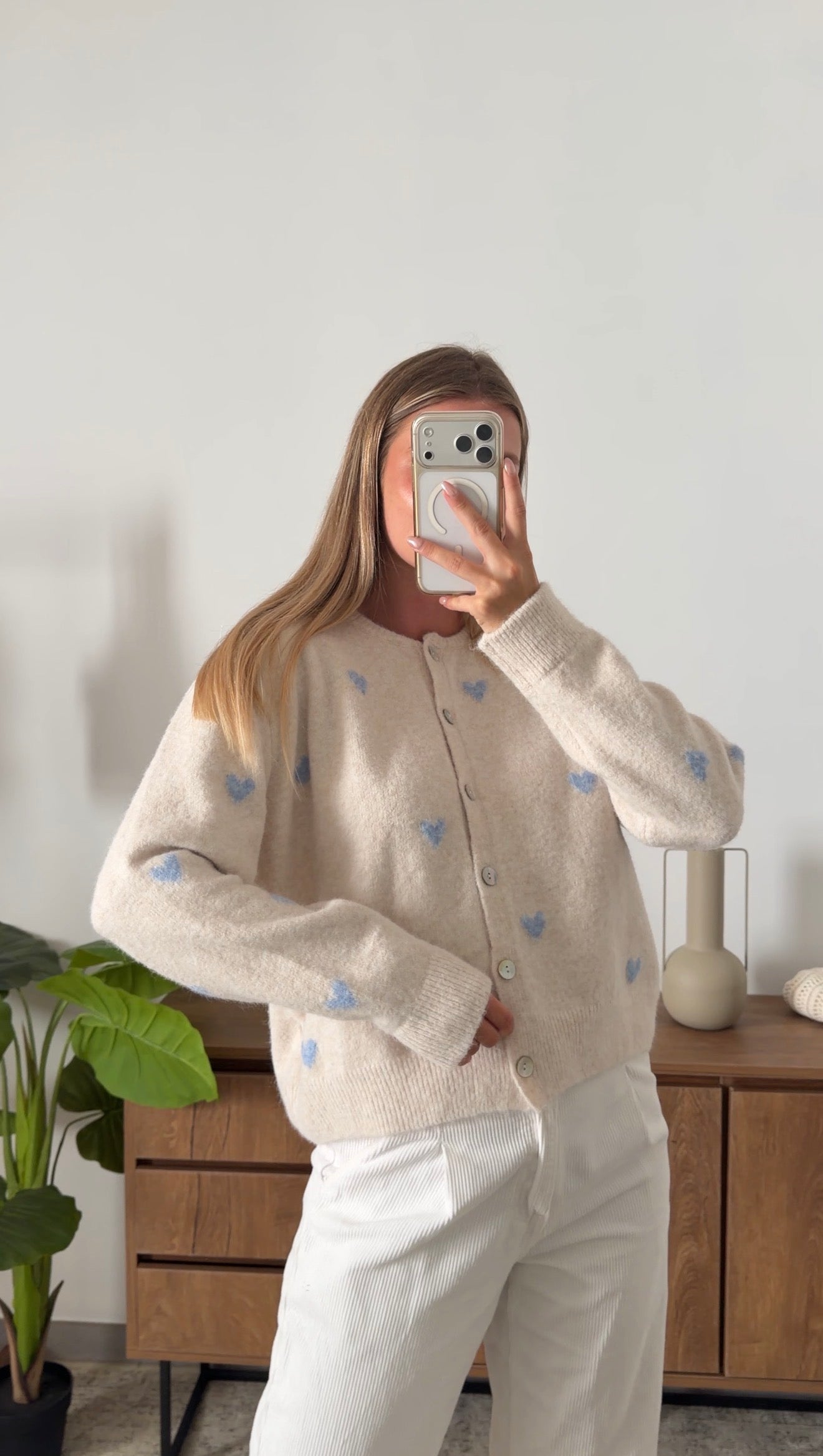 LOVE CARDIGAN – BEIGE