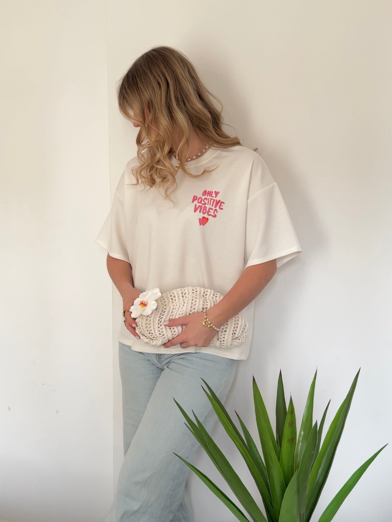 T-SHIRT ONLY POSITIVE VIBES